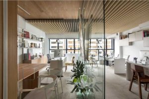 Ambiente: Escritório | Arquiteta Gabriela Casagrande | MDFs Chenin Blanc e Argel