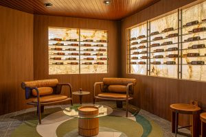 Ambiente: Adega da Artista Plástica I Taiza dos Santos I Carvalho Nobre